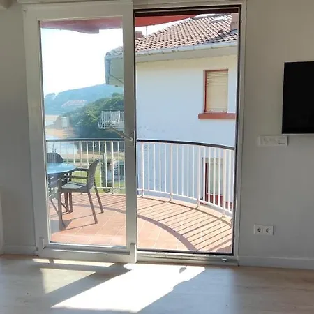 Urdaibai Lux Sukarrieta