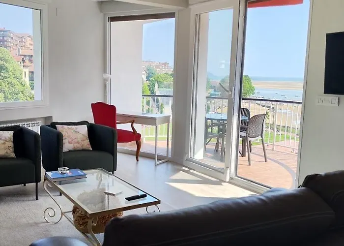 Urdaibai Lux * Sukarrieta