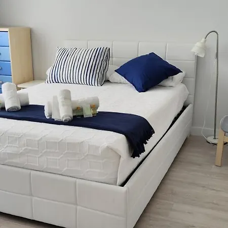 Urdaibai Lux דירה